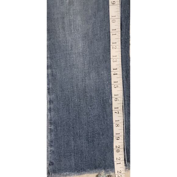 Mica Los Angeles Low-Rise Cropped Distressed Jeans w Raw hems Womens Sz 26 - Picture 6 of 10